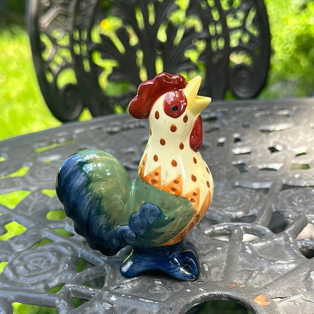 Pfaltzgraff Hand Painted Rooster Pie Bird